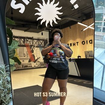 Studio Three - Fulton Market - Hot Mat Pilates Selfie - Interval Training Gyms Near Me - Chicago, Illinois Studio Three - Fulton Market - Hot Mat Pilates Selfie - Interval Training Gyms Near Me - Chicago, Illinois