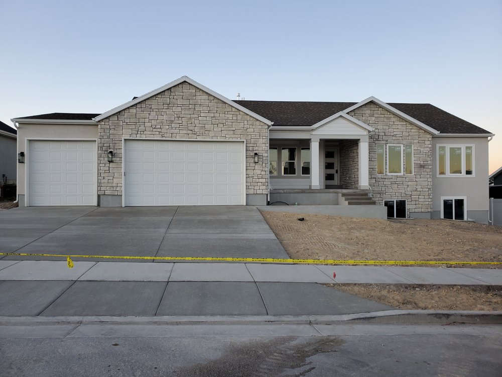 MATT ULRICH REAL ESTATE Updated May 2024 Contact Agent 6707 S