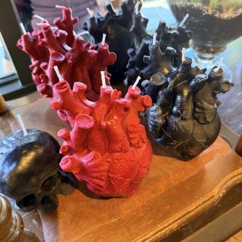 Ginger & Raven - Gift Shops Near Me - Sacramento, California Ginger & Raven - Gift Shops Near Me - Sacramento, California