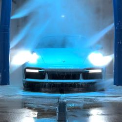 Dirks Car Wash Bloomfield Touchless - Touchless bay at Dirks Car Wash Bloomfield
