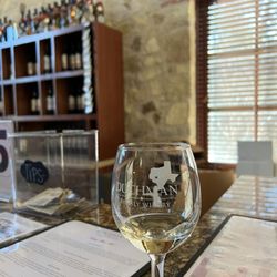 Duchman Family Winery - Tasting room