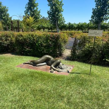 Peju Winery - Outdoor artwork - Wine Tasting Room Near Me - Rutherford, California Peju Winery - Outdoor artwork - Wine Tasting Room Near Me - Rutherford, California