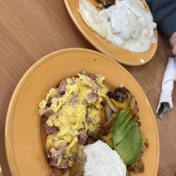 Country Kitchen - Breakfast & Brunch Near Me - Long Beach, California Country Kitchen - Breakfast & Brunch Near Me - Long Beach, California