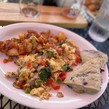 Chef's Hat - Garden Scrambler & Blueberry Scones - New American Near Me - Ephraim, Wisconsin