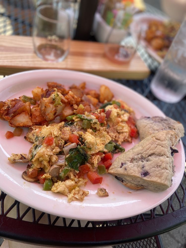 CHEF’S HAT Updated August 2024 130 Photos & 273 Reviews 3063