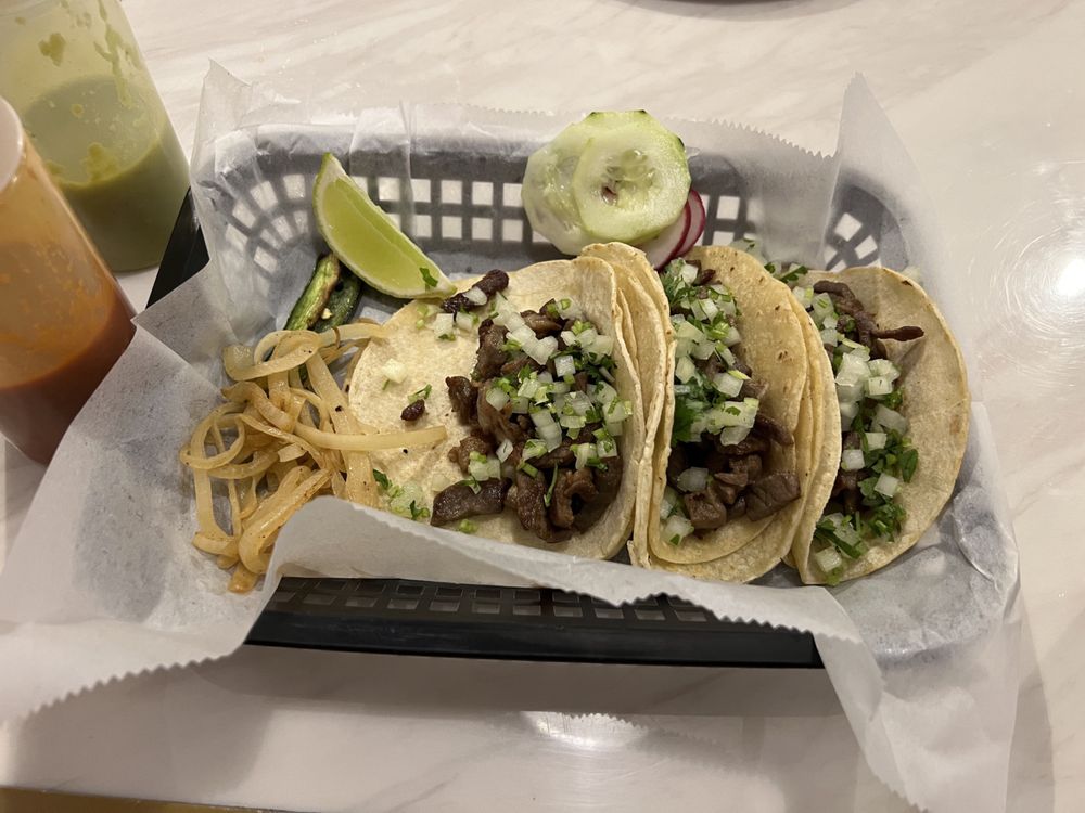 PUPUSERIA MARI 2 Updated November 2024 10 Photos & 12 Reviews