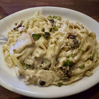 Primo's Restaurant, Bar & Catering - Blackened Chicken Alfredo - Italian Near Me - Yukon, Oklahoma Primo's Restaurant, Bar & Catering - Blackened Chicken Alfredo - Italian Near Me - Yukon, Oklahoma