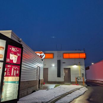 A&W Restaurant - Leaving the drive-thru - Fast Food Near Me - Concord, Ontario