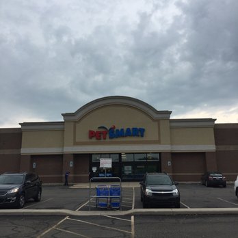 PetSmart - Store front - Pet Stores Near Me - Okemos, Michigan