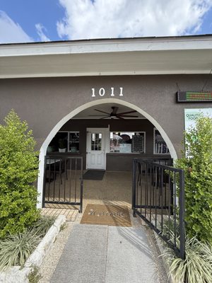 Nando's Tacos by null