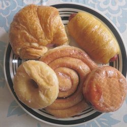 Town Donuts & Breakfast