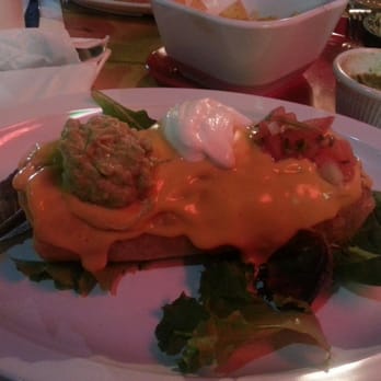 Carnitas chimichanga