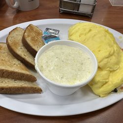 Cafe On Trade - Tomato Basil Omelet