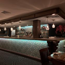 Gustazo Cuban Kitchen & Bar - Cambridge - Bar or open kitchen at the lower level