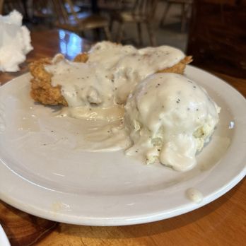 Fall Creek Steak and Catfish House - Chicken fried chicken with mashed potatoes - Steakhouses Near Me - Branson, Missouri
