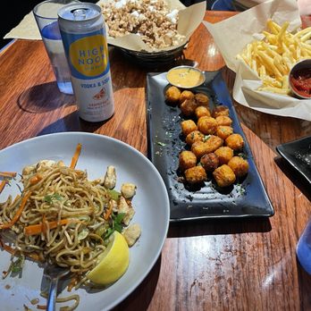 GuildHall - Sweet Potato Tater Tots, fries, Popcorn and tried their daily special, Chicken pancit!! - Beer Bar Near Me - Burbank, California