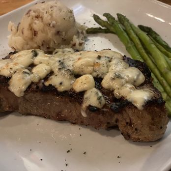 Luna Restaurant - Menu special gorgonzola steak cooked to perfection - New American Near Me - Lake Placid, New York Luna Restaurant - Menu special gorgonzola steak cooked to perfection - New American Near Me - Lake Placid, New York