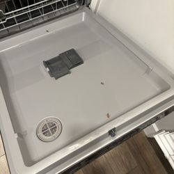 Chroma - I asked maintenance to replace my dishwasher and they never came