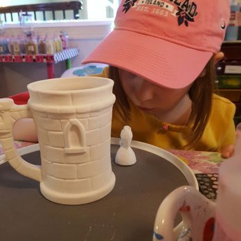Art Cafe - Paint-Your-Own Pottery Near Me - Hilton Head Island, South Carolina Art Cafe - Paint-Your-Own Pottery Near Me - Hilton Head Island, South Carolina
