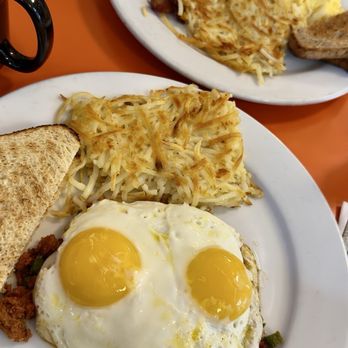 Rudy's Can't Fail Cafe - Chorizo Scramble sub sunny side up - American Near Me - Emeryville, California