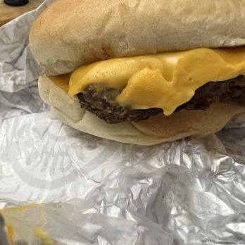 Wendy's - Burgers Near Me - Auburn, Washington