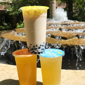 Pop Tea Bar - Regular green milk tea (top), mango tea with mango pieces (left), lychee green tea (right) - Bubble Tea Near Me - Palo Alto, California Pop Tea Bar - Regular green milk tea (top), mango tea with mango pieces (left), lychee green tea (right) - Bubble Tea Near Me - Palo Alto, California