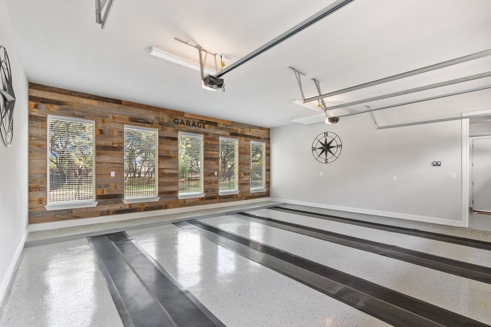 All Weather Garage Doors - Garage Door Contractor in Huntersville, NC