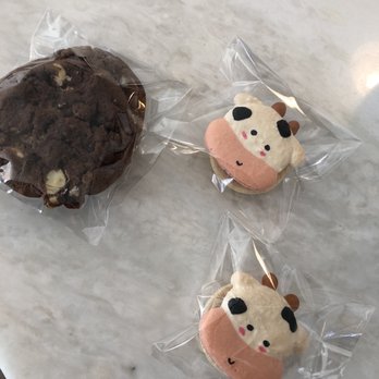 Around Cafe - Macarons and cookies - Bubble Tea Near Me - Arlington Heights, Illinois