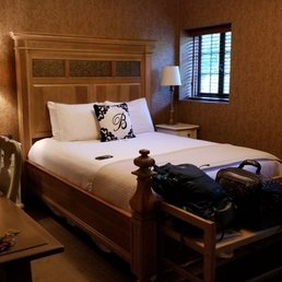 queen room queen room