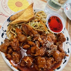 Sesame chicken lunch special