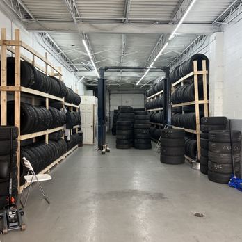 Ammo Tire Shop - Tires Near Me - Evanston, Illinois Ammo Tire Shop - Tires Near Me - Evanston, Illinois