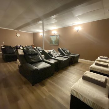 Imperial Massage - Foot massage room Perfect for single, couple, friends, family! - Massage Therapy Near Me - Walnut, California Imperial Massage - Foot massage room Perfect for single, couple, friends, family! - Massage Therapy Near Me - Walnut, California