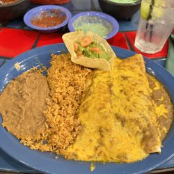 Mamacita's Restaurant - Burritos