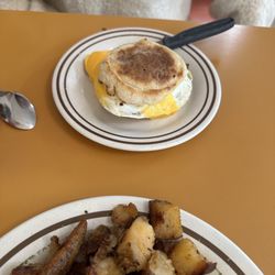 The Village Diner - Breakfast sandwich