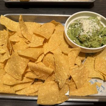 EP’s Bar & Grill - Guacamole Dip - Southern Near Me - Memphis, Tennessee EP’s Bar & Grill - Guacamole Dip - Southern Near Me - Memphis, Tennessee