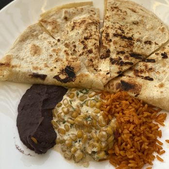 Rosa Mexicano - Quesadillas de Pollo - Mexican Near Me - Boston, Massachusetts