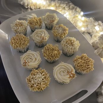 Norville's Bake Shop - a tray of cupcakes - Desserts Near Me Norville's Bake Shop - a tray of cupcakes - Desserts Near Me