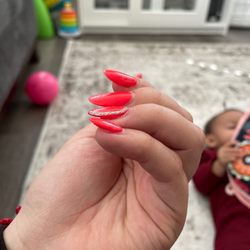 Top Nails Plus