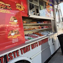 Street Burger - Clean and presentable food truck Owner is very respectful