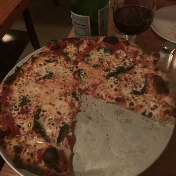 Creekwood - Margarita pizza - Italian Near Me - Berkeley, California
