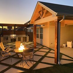 Hauk Custom Pools