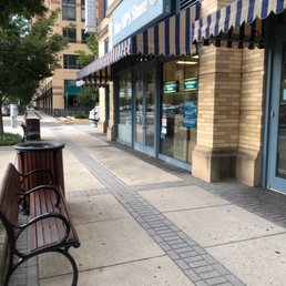 Convenient street parking with the ParkMobile app!