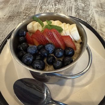 Tru Bru Coffee - Oatmeal with brown sugar, cinnamon, & fresh fruit. It was ok, no taste of brown sugar or cinnamon. A dash of honey would elevate the meal. - Coffee & Tea Near Me - Henderson, Nevada