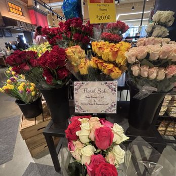 Wegmans - Flower  sale - Grocery Near Me - Tysons, Virginia