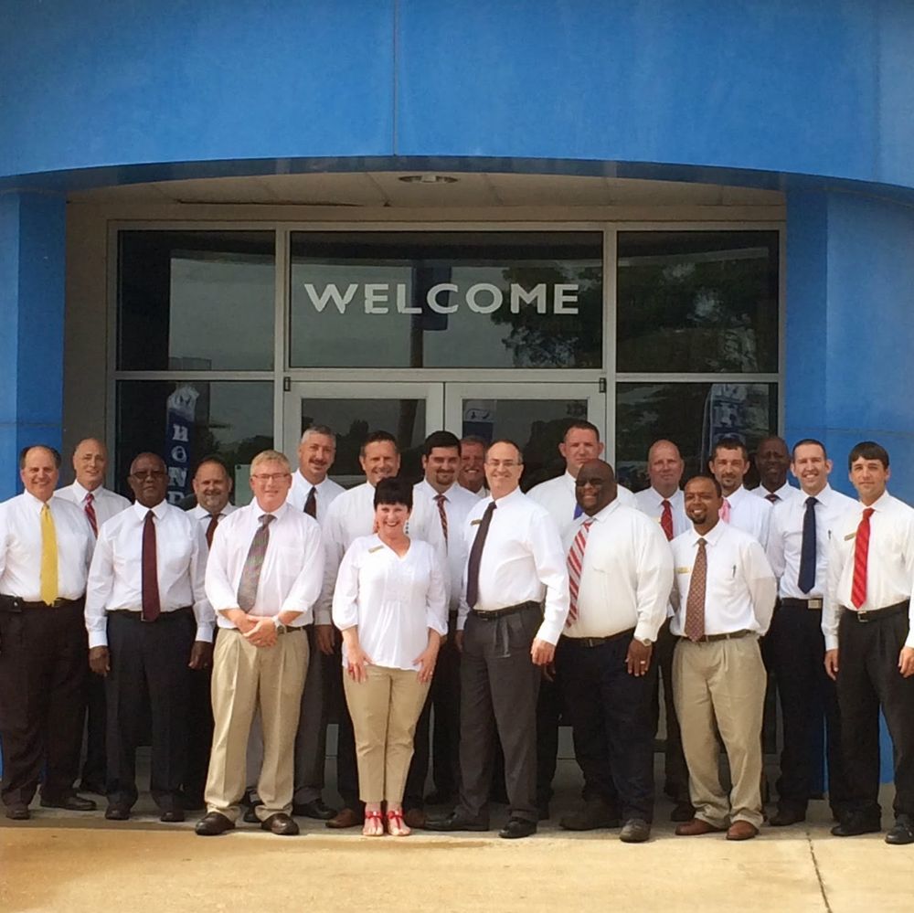 WALKER GMC Updated August 2024 15 Photos & 14 Reviews 1616 Macarthur Dr, Alexandria