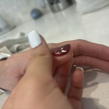 Metro Nail Lounge - Nail Salons Near Me - Corona, California