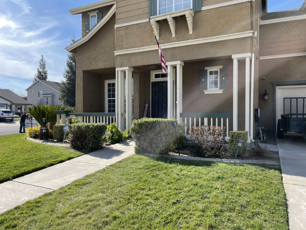 Slide of Vargas Construction & Handyman