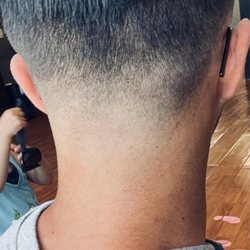 Irma's Salon - Low-fade