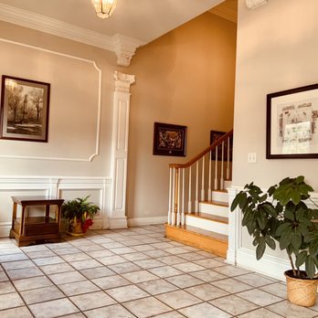 Settlemires & Graham - Front Lobby - Bankruptcy Law Near Me - Philadelphia, Mississippi Settlemires & Graham - Front Lobby - Bankruptcy Law Near Me - Philadelphia, Mississippi