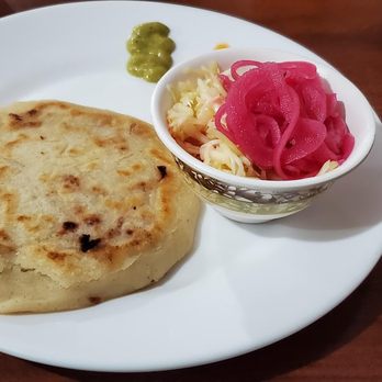 El Valle Latino Grill - Pupusa - Honduran Near Me - Gulfport, Mississippi